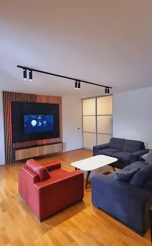 Apartment Drustveni Dom I