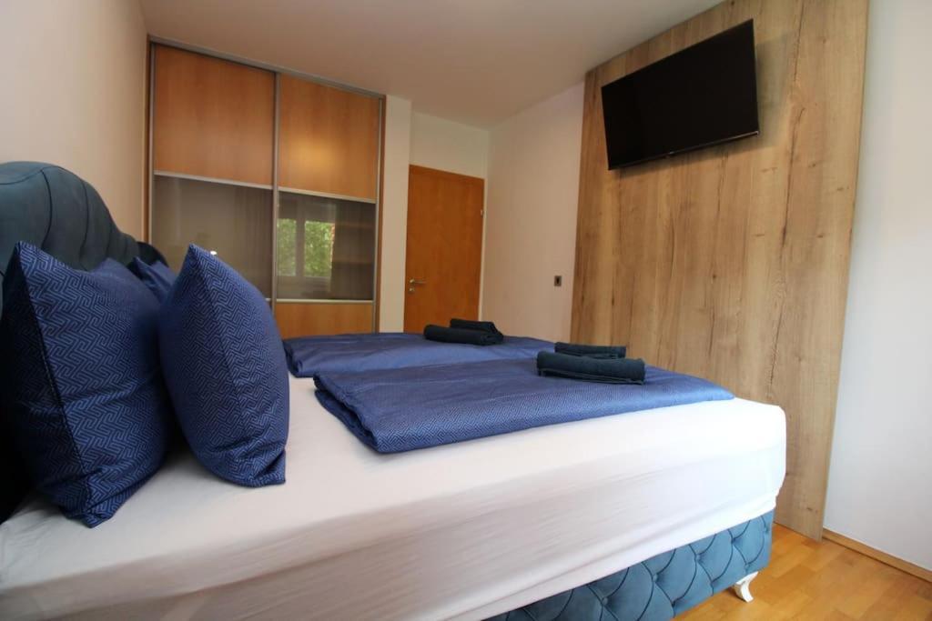 Drustveni Dom I Apartment *